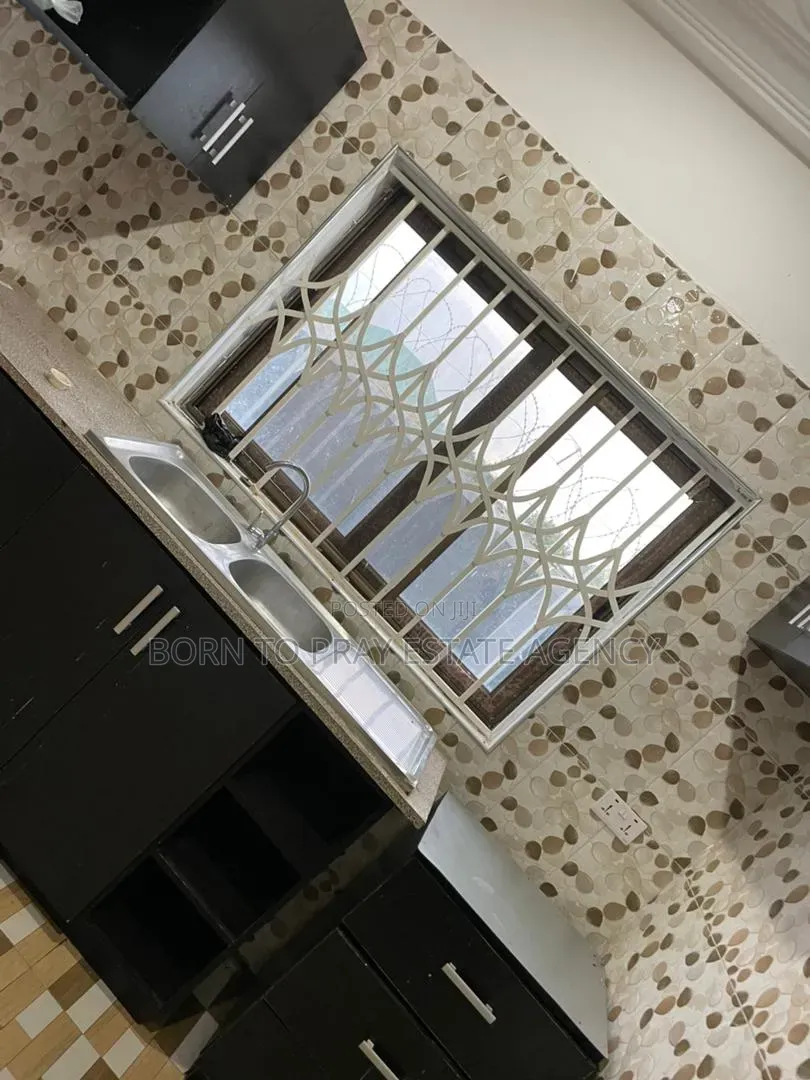 Furnished 3bdrm House for sale