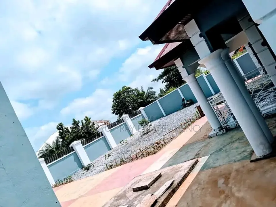 Furnished 3bdrm House for sale