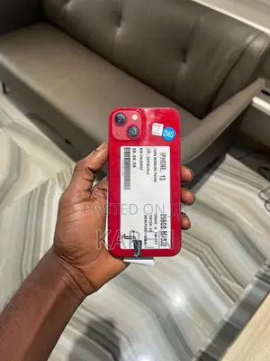 Apple iPhone 13 256 GB Red