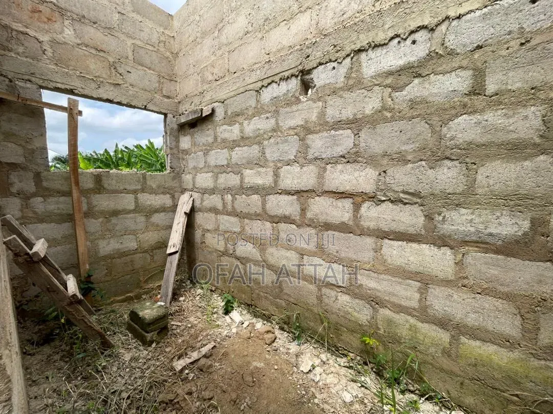 3bdrm House in Kenyasi Adumam, Kumasi Metropolitan for Sale