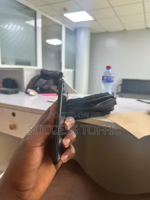 Apple iPhone SE 64 GB Black