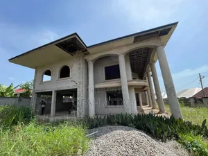 6bdrm Duplex in Domeabra, Kumasi Metropolitan for Sale