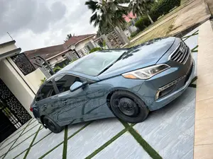 Hyundai Sonata 2016 Blue