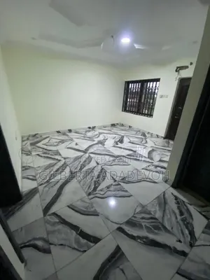 2bdrm Apartment in Madina, Doku for rent