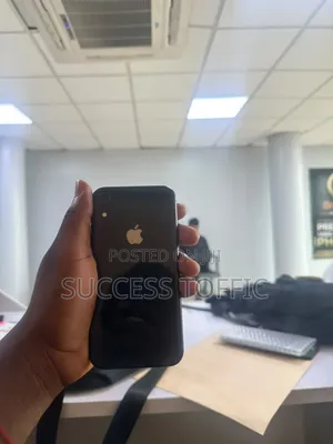 Apple iPhone XR 64 GB Black