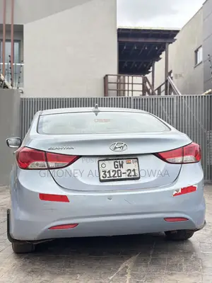 Hyundai Elantra Limited Sedan FWD (1.8L 4cyl 6A) 2013 Blue
