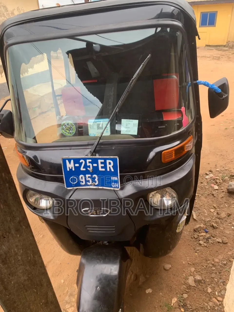 Bajaj RE 2025 Black