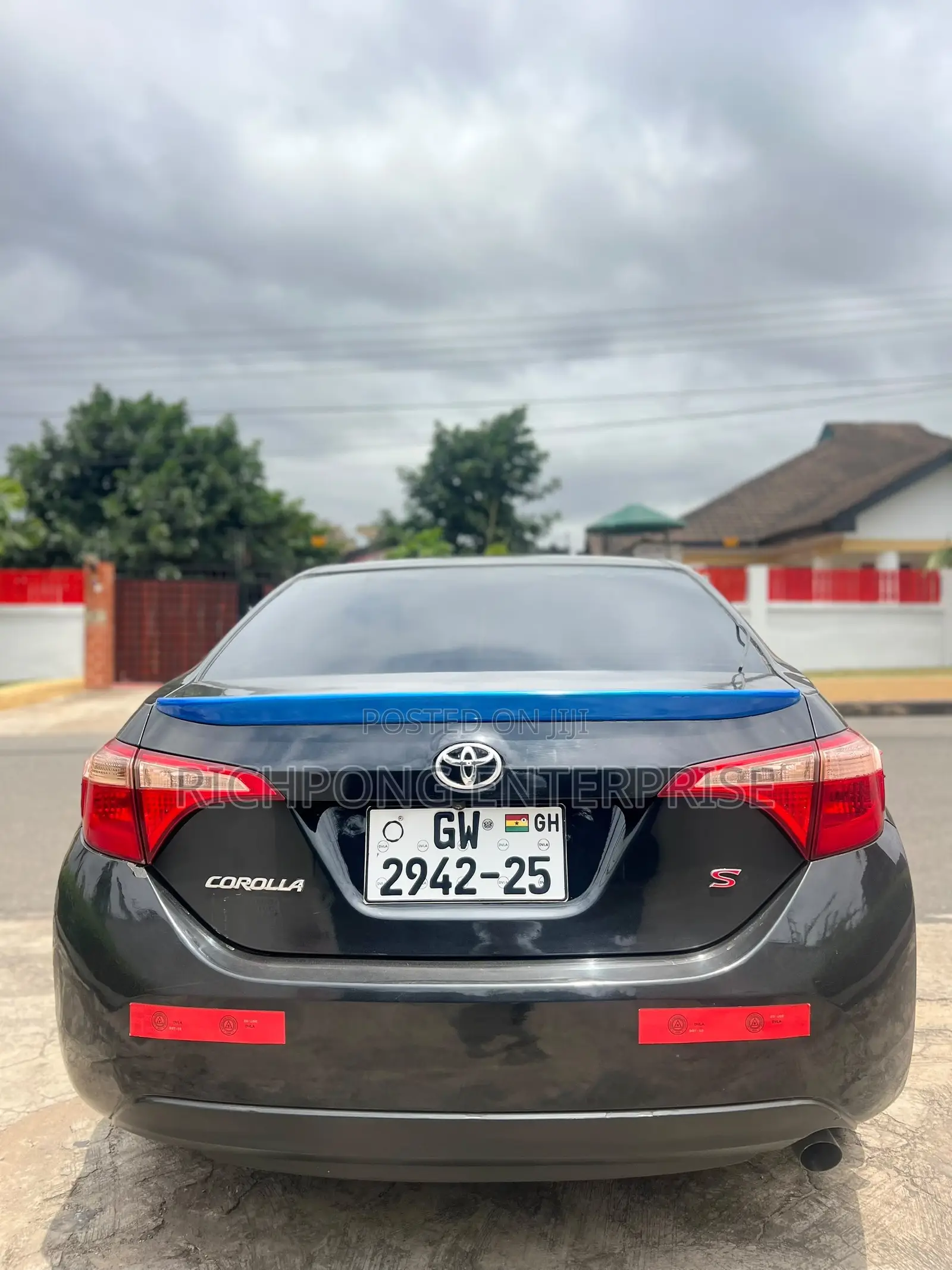 Toyota Corolla SE 4dr Sedan (1.8L 4cyl CVT) 2017 Black