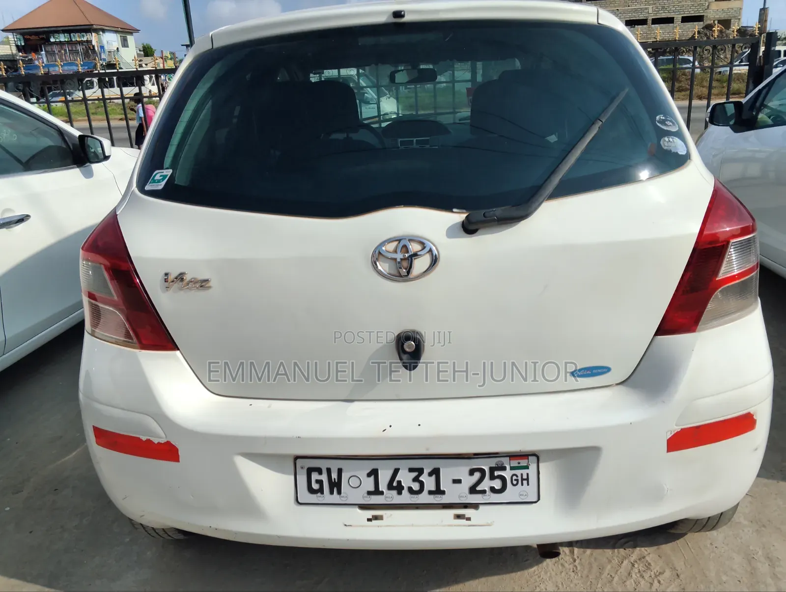 Toyota Vitz 1.0 FWD 5dr 2010 White