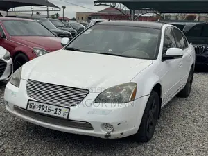 Nissan Altima 2.5 2010 White