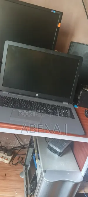 Laptop HP 255 8GB HDD 128GB