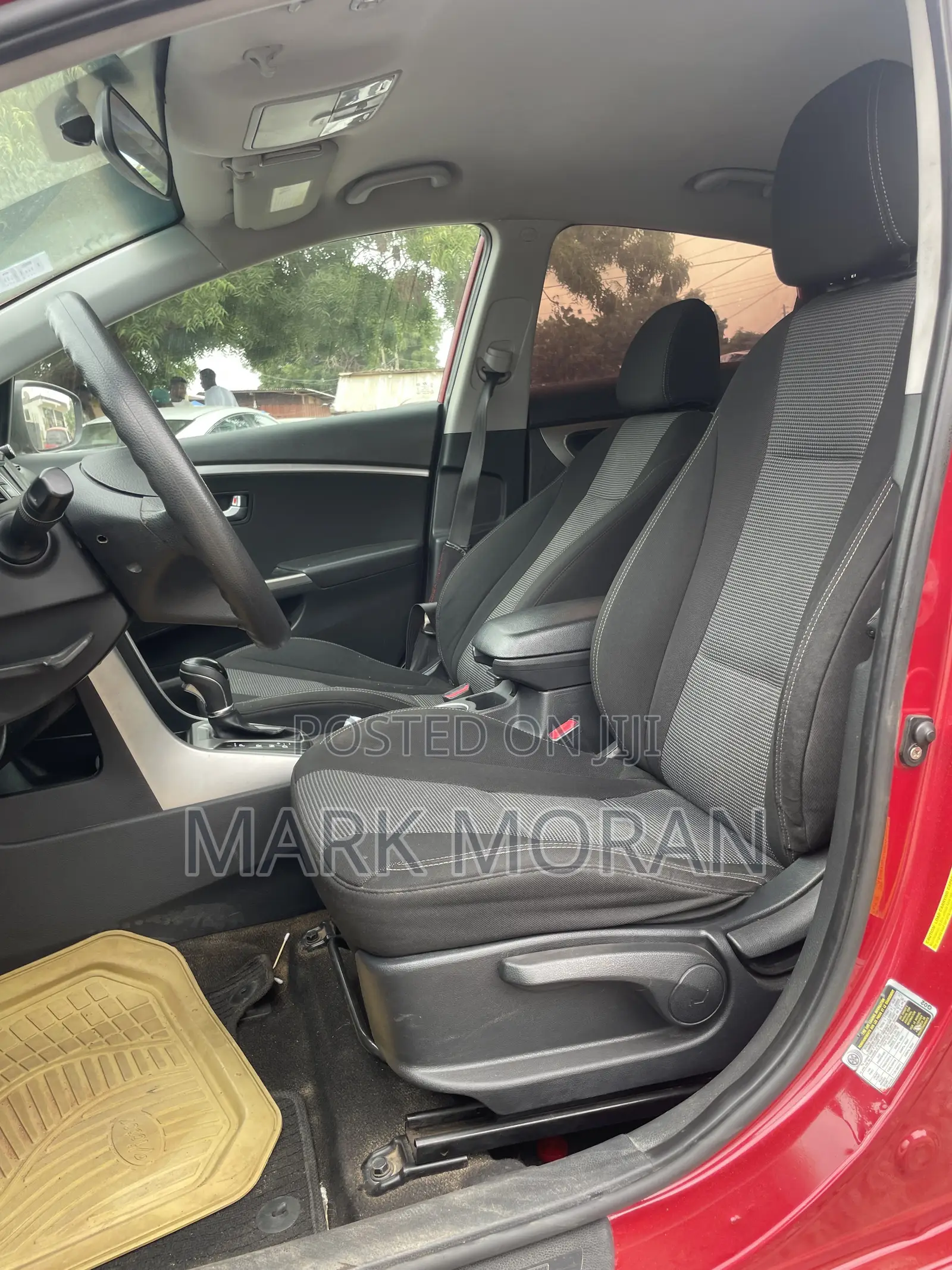 Hyundai Elantra SE 4dr Sedan (1.8L 4cyl 6A) 2015 Red