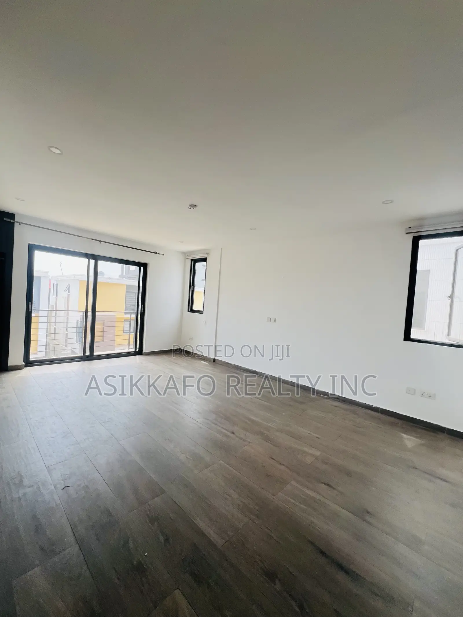3bdrm Townhouse / Terrace in Goil Station Area, Tseaddo for rent