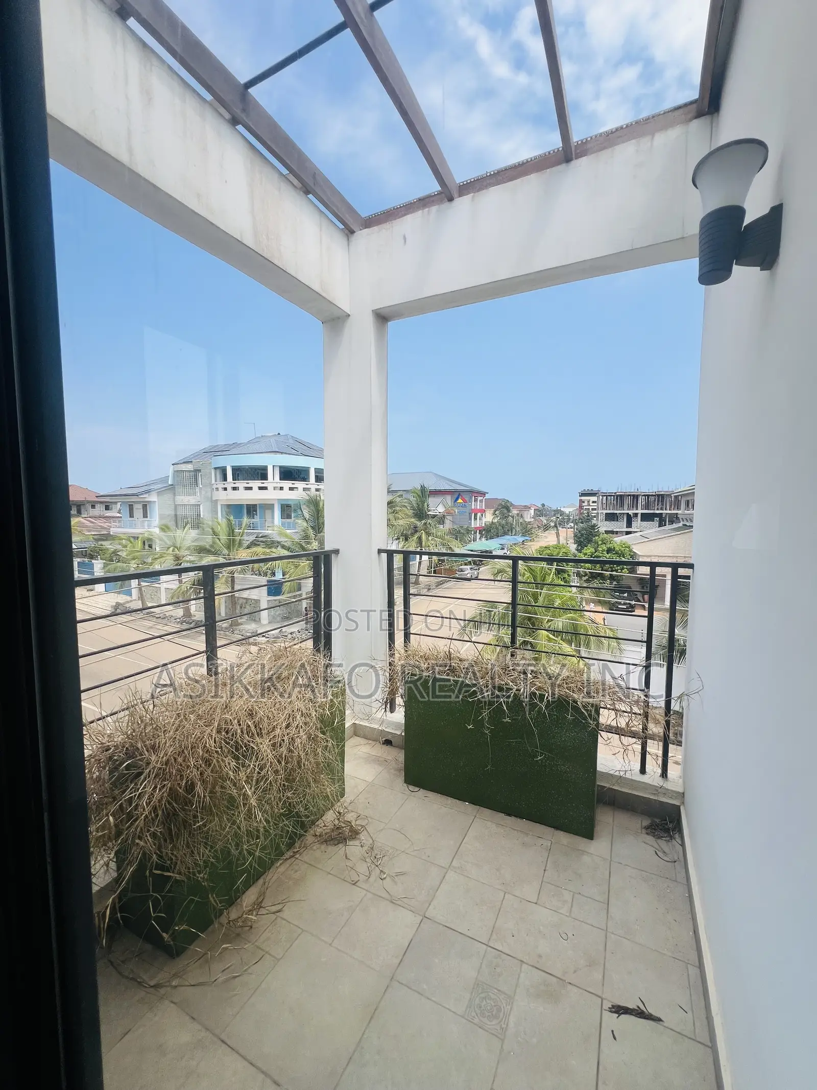 3bdrm Townhouse / Terrace in Goil Station Area, Tseaddo for rent