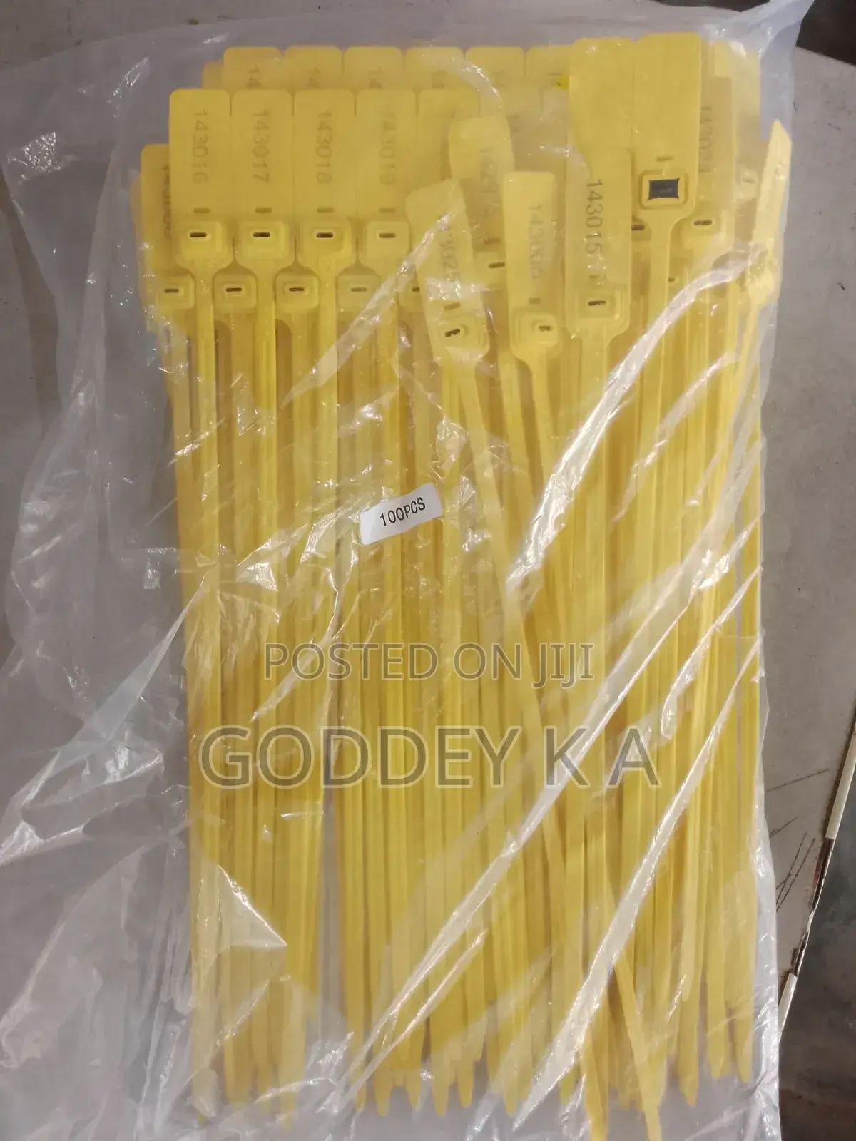 Flat Plastic Seals
