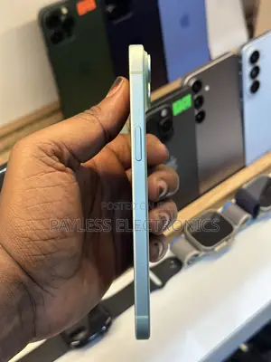 Apple iPhone 15 Plus 128 GB Green
