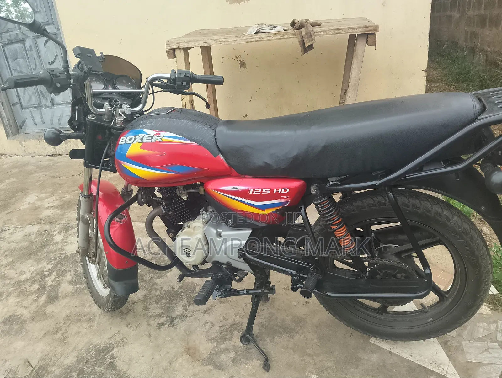 Bajaj Boxer 125 2024 Red