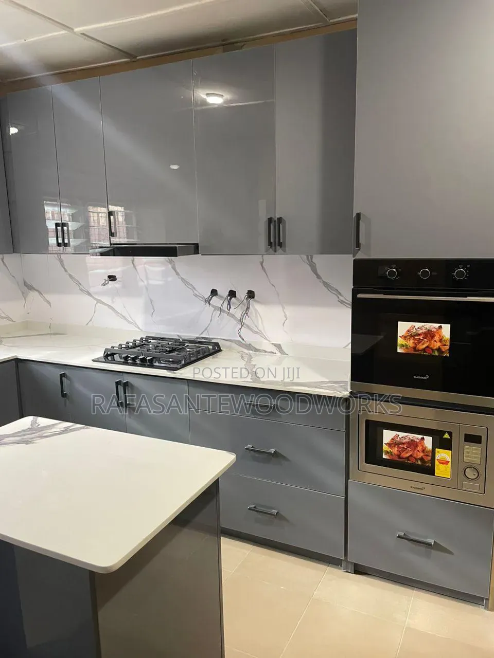 RAF Kitchen Cabinet With Laminated Plywood and Quartz Top
