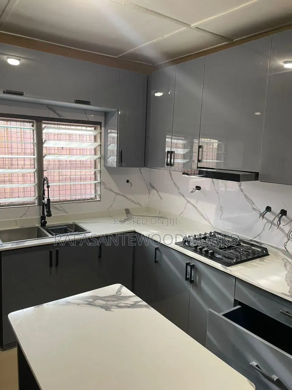 RAF Kitchen Cabinet With Laminated Plywood and Quartz Top