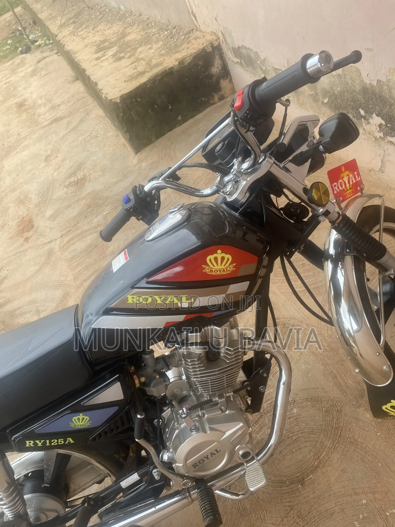 New Royal RY125 2026 Black