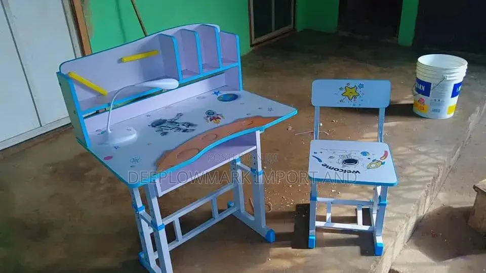Kids Table and Chair Set