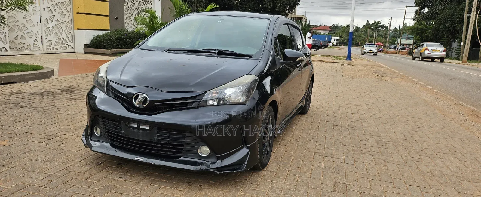 Toyota Vitz 2015 Black