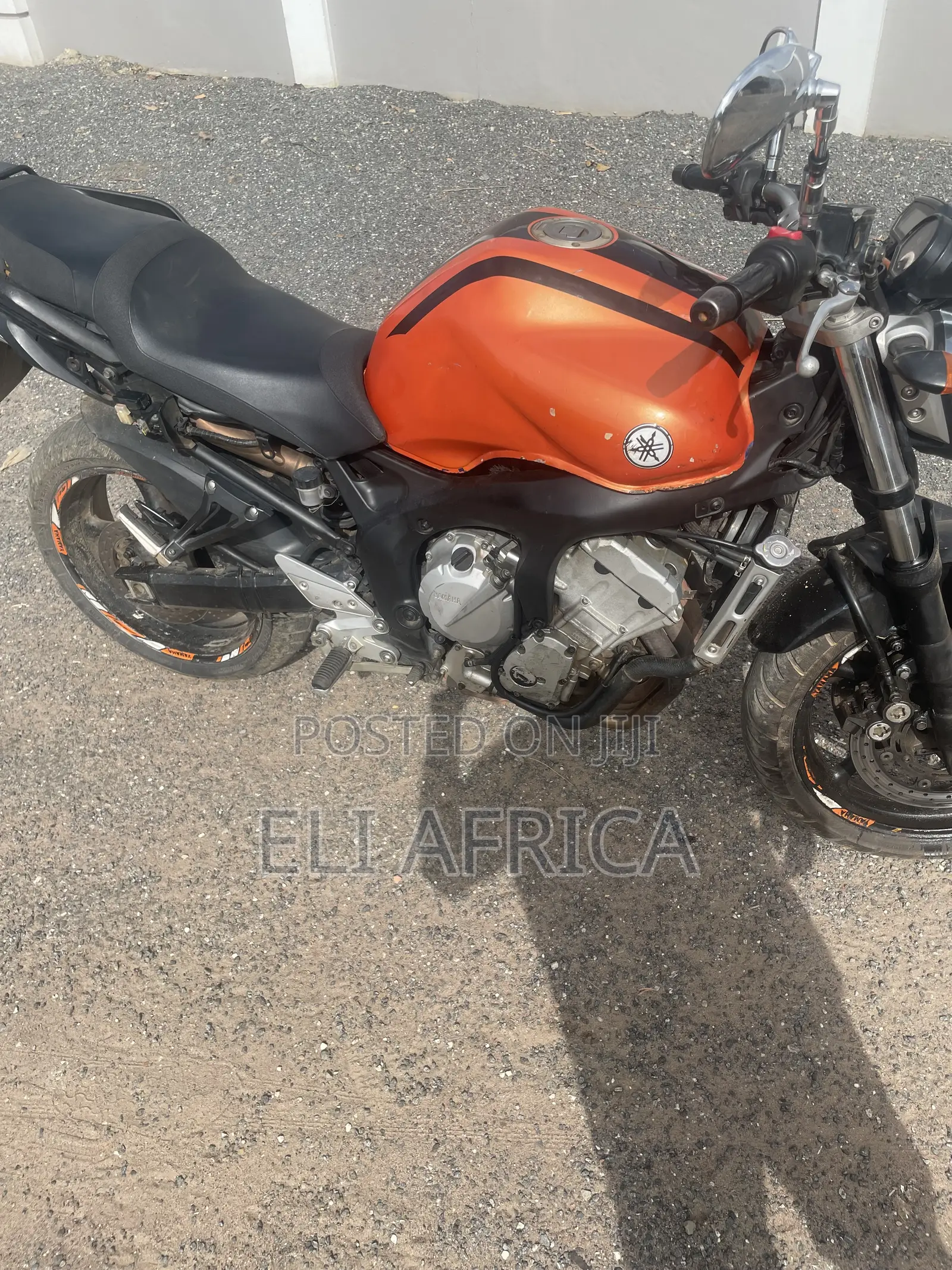 Yamaha FZ 2012 Orange