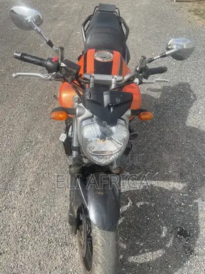 Yamaha FZ 2012 Orange