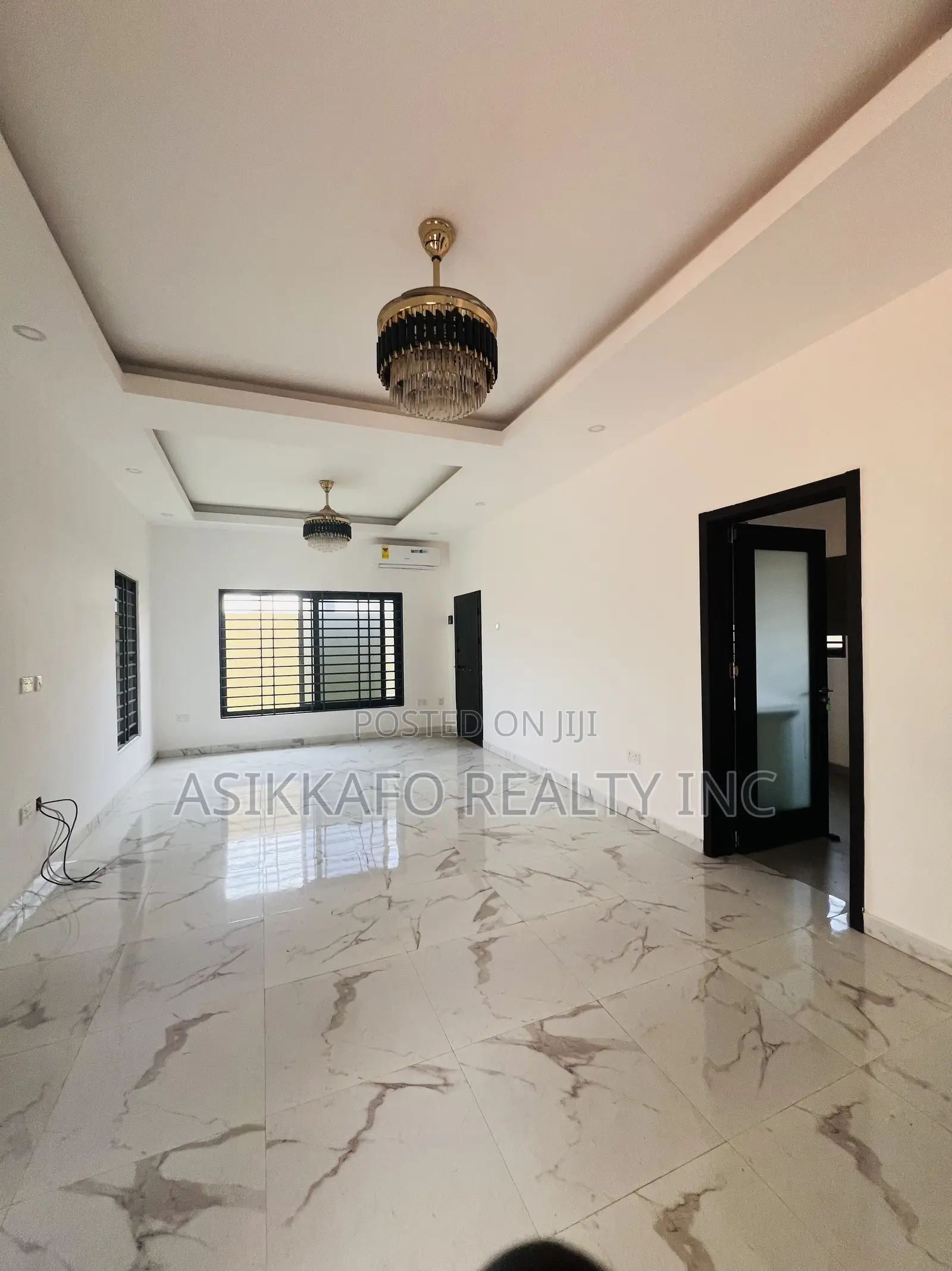 5bdrm Duplex in Burma Hills, Tseaddo for rent