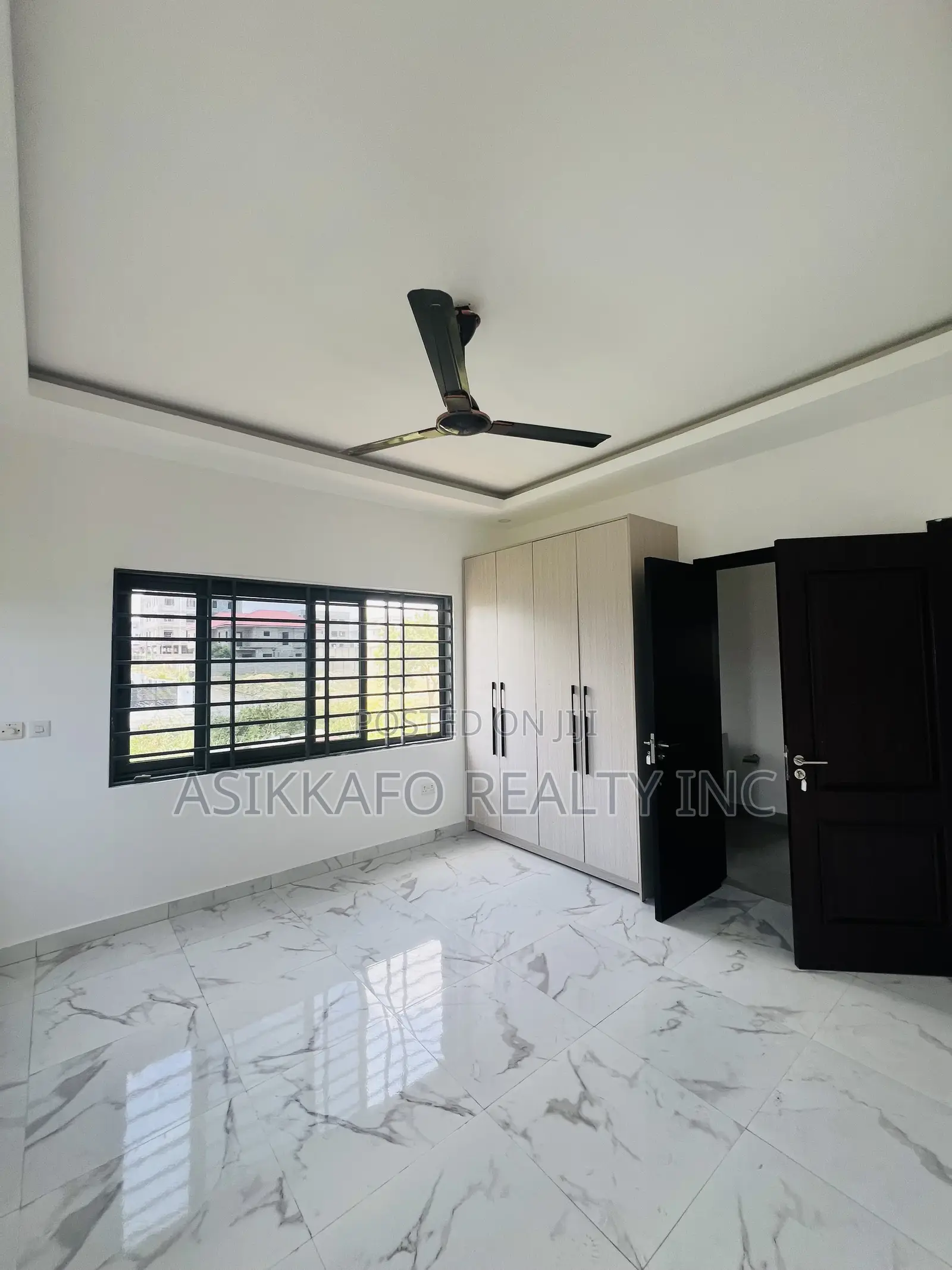 5bdrm Duplex in Burma Hills, Tseaddo for rent
