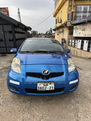 Toyota Vitz 1.3 AWD 3dr 2010 Blue