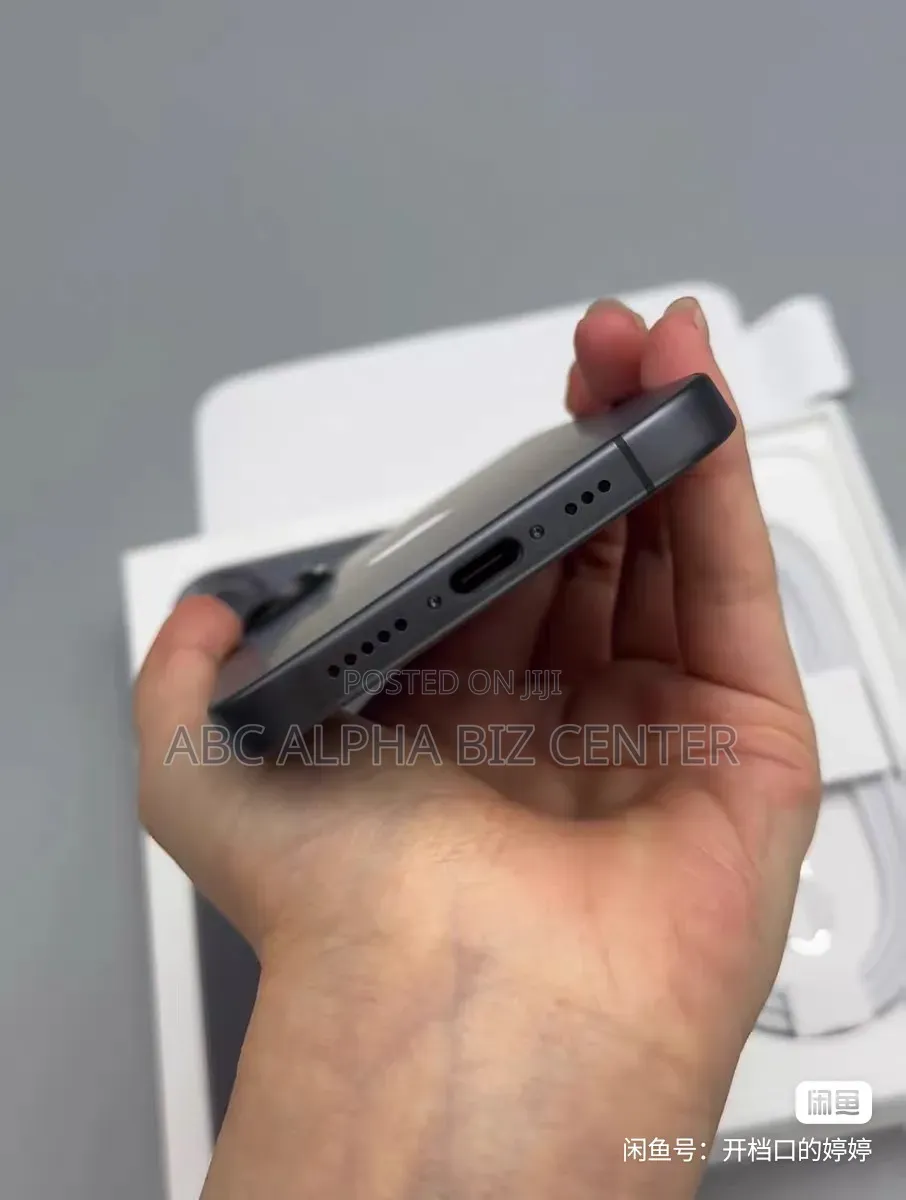 New Apple iPhone 17 512 GB Black
