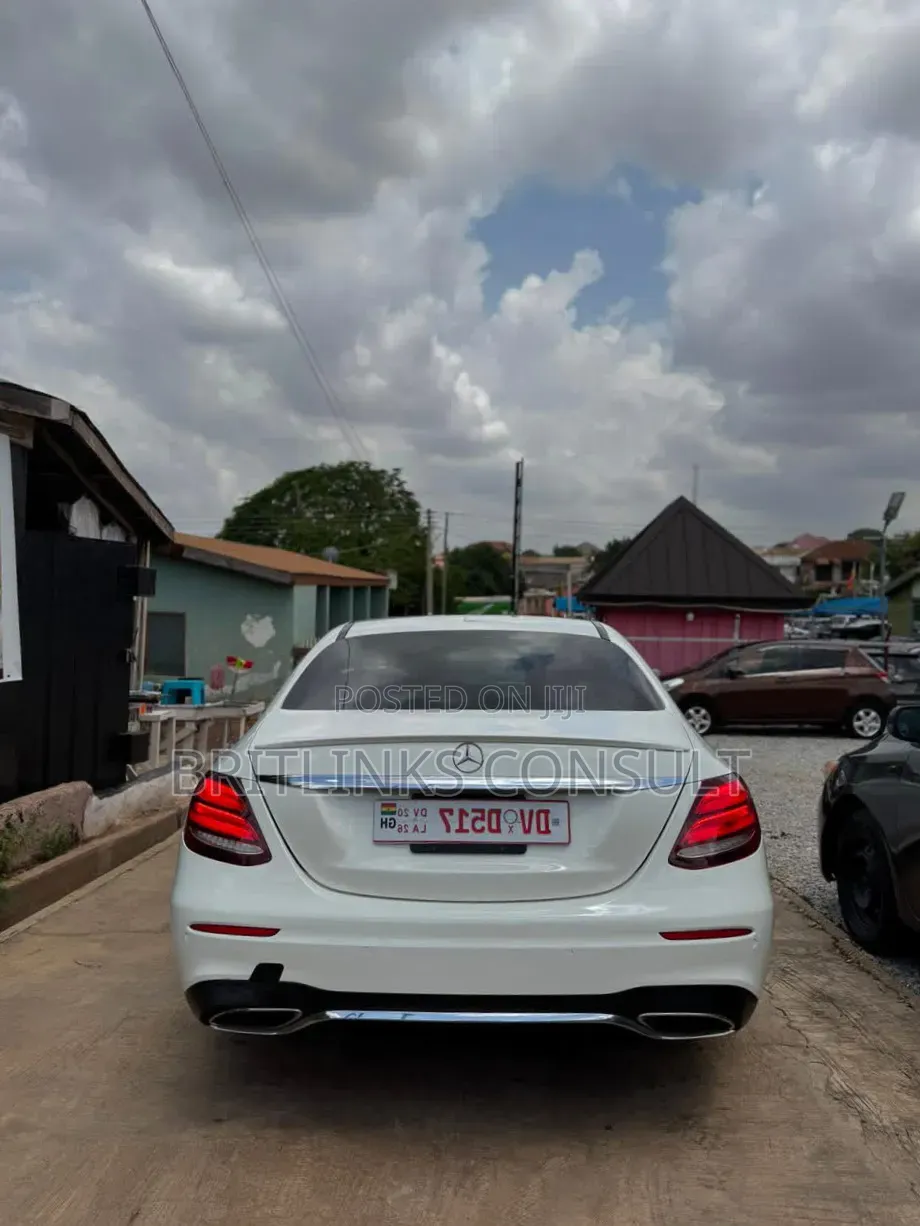 Mercedes-Benz E300 2017 White