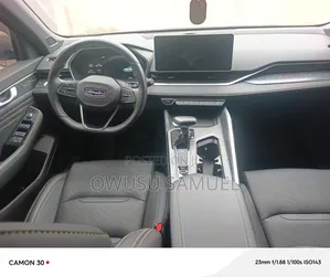 Geely Emgrand Luxury 2024 Gray