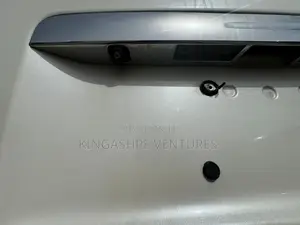 Toyota HiAce 2013 White