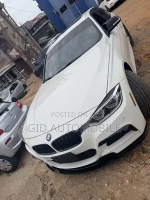 BMW 330i 2019 White