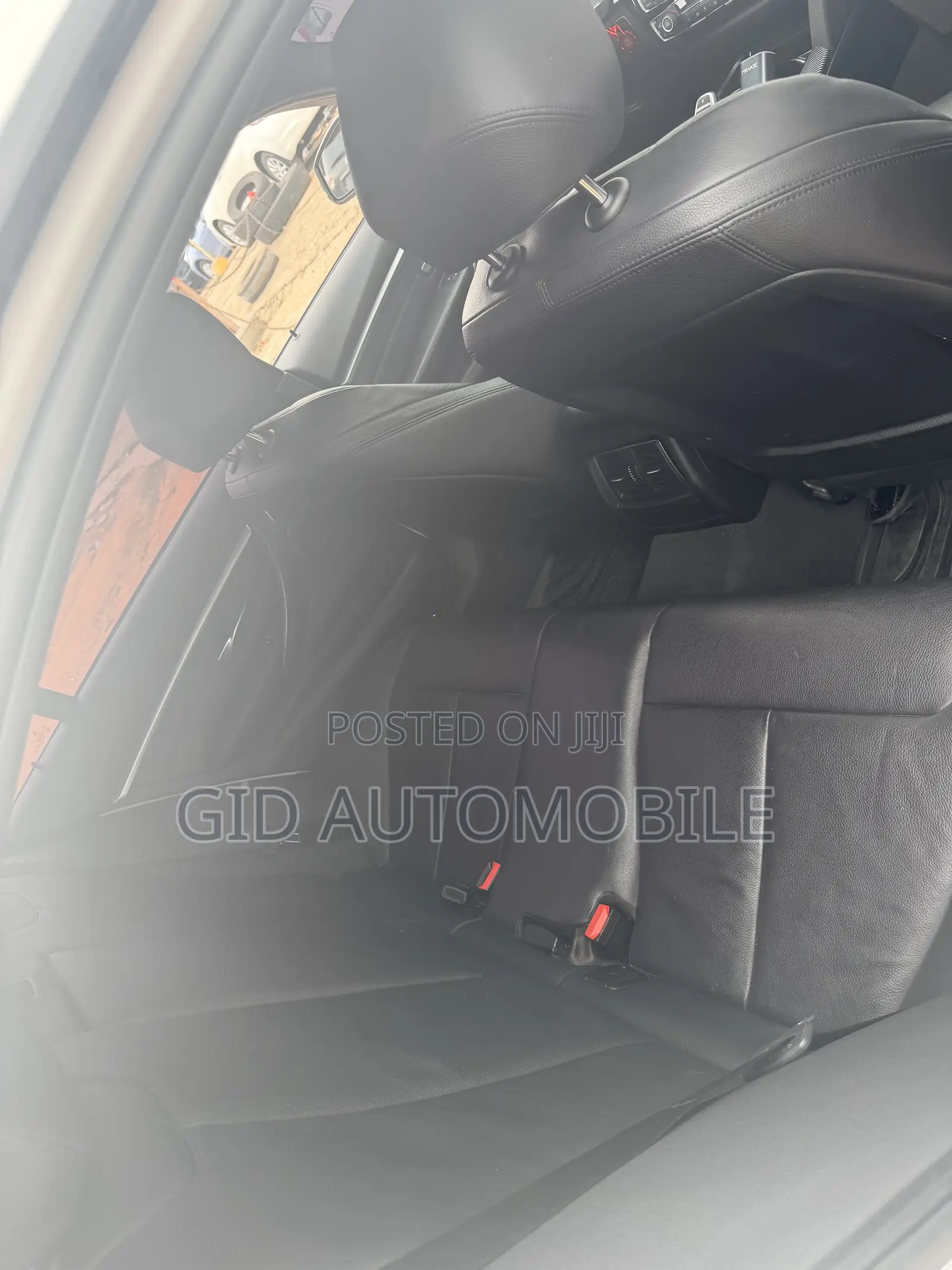 BMW 330i 2019 White