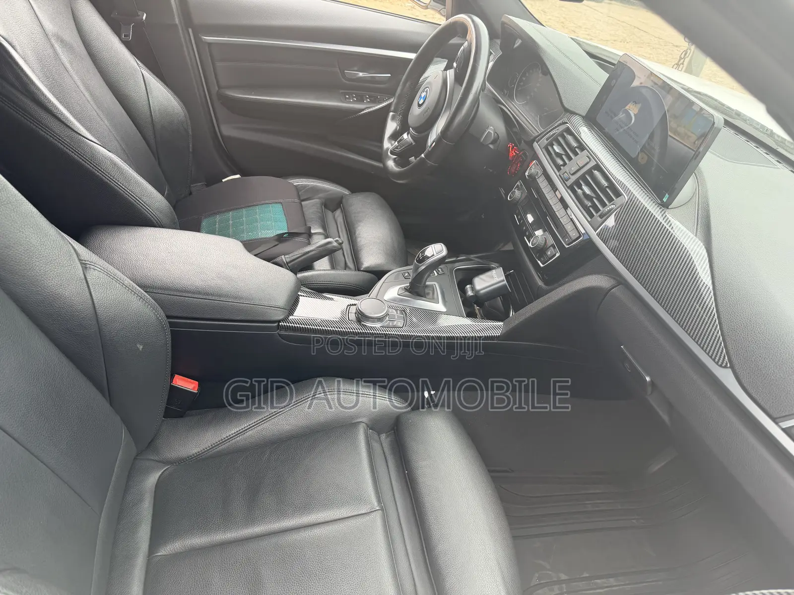 BMW 330i 2019 White