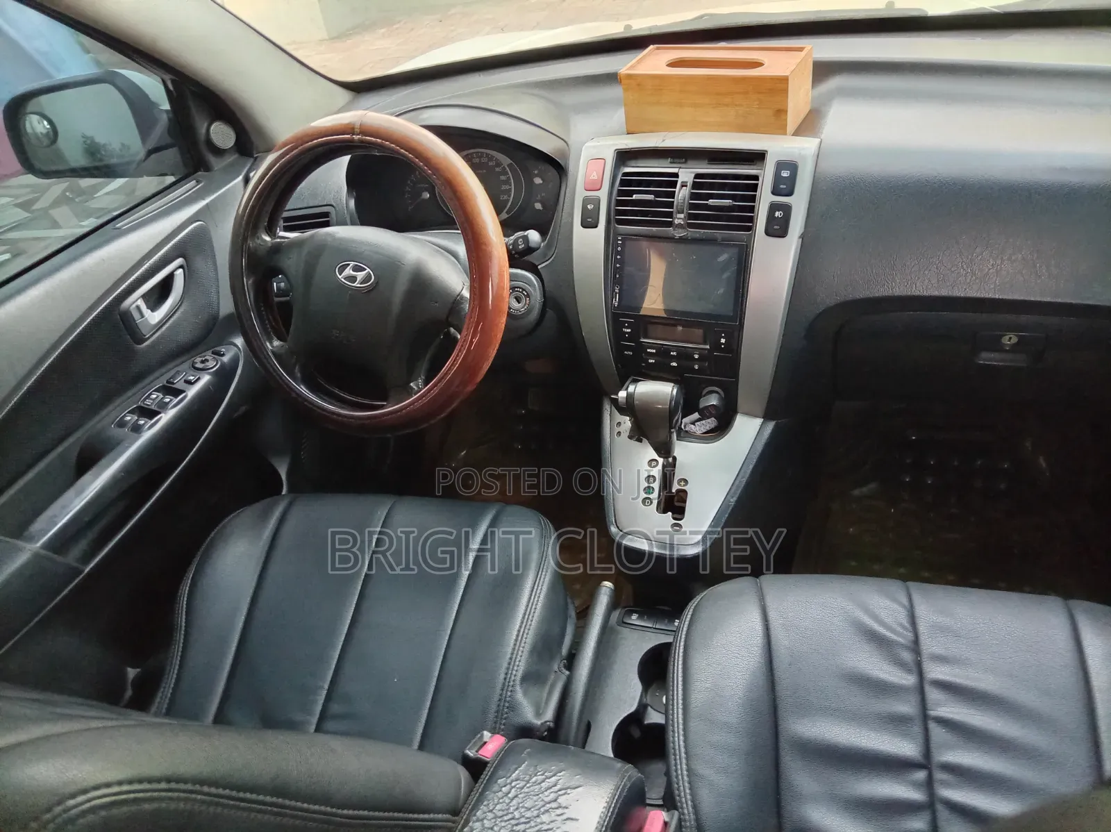 Hyundai Tucson 2008 White