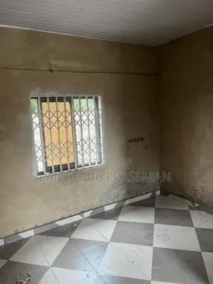 Mini Flat in Akuapim North for rent