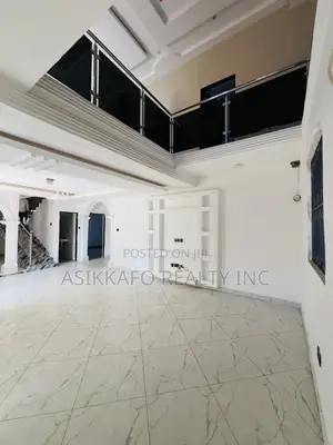 5bdrm Duplex in Coastal Estate, Spintex for rent