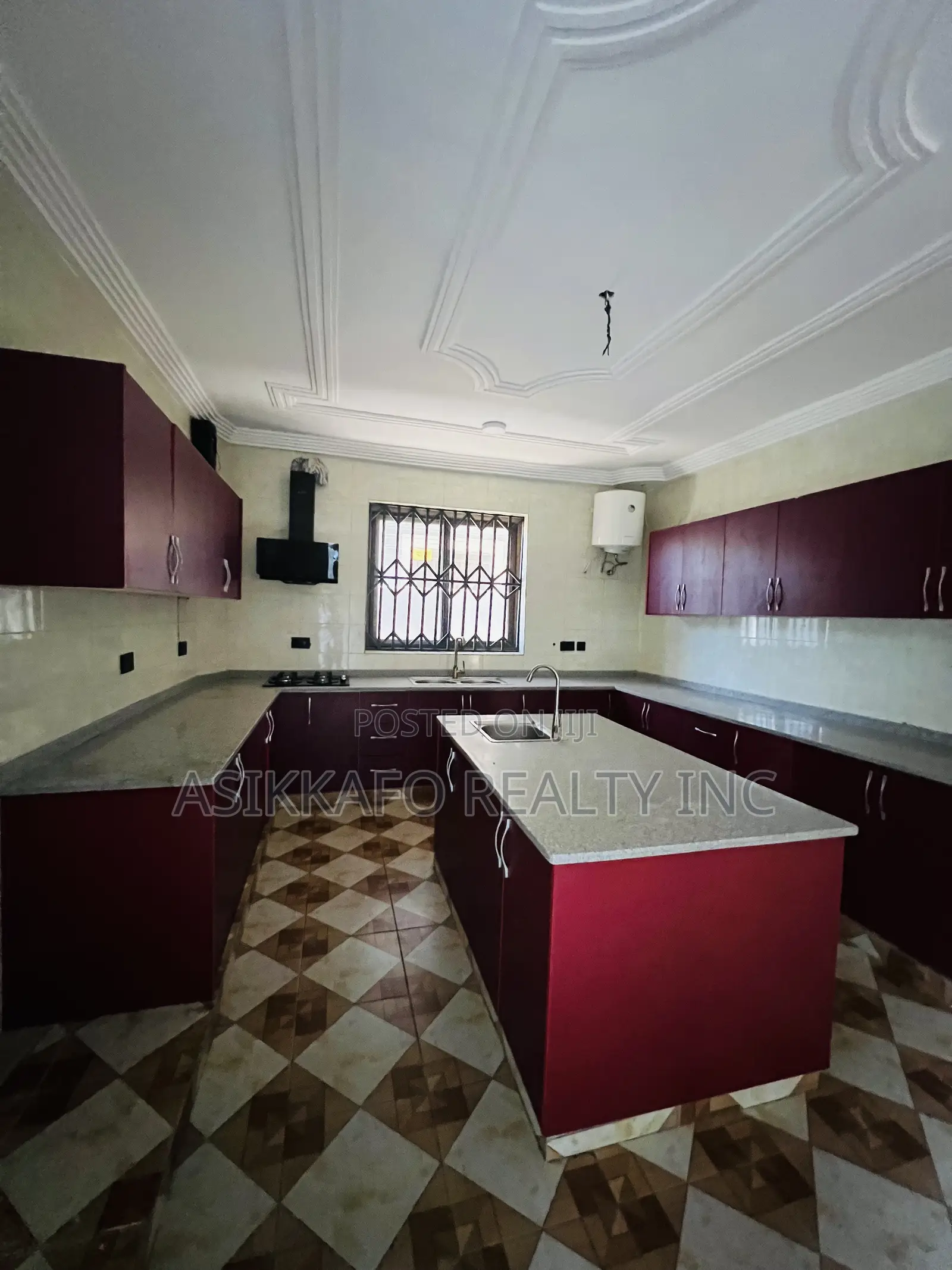 5bdrm Duplex in Coastal Estate, Spintex for rent