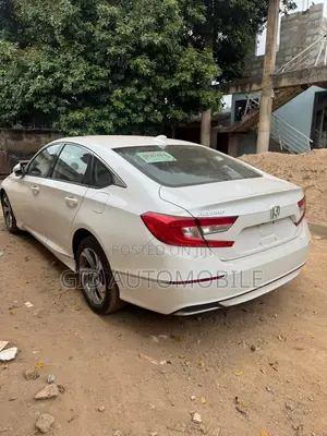Honda Accord 2018 White