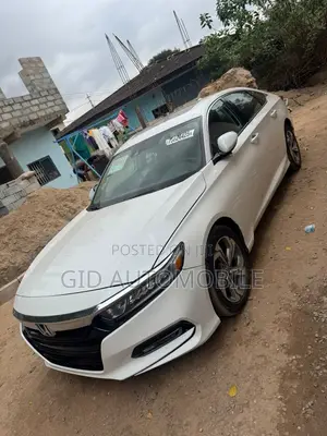 Honda Accord 2018 White