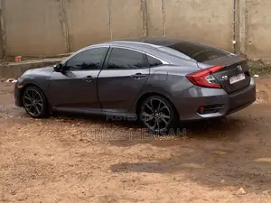 Honda Civic LX 4dr Sedan (2.0L 4cyl) 2016 Gray