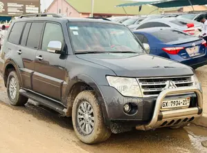 Mitsubishi Pajero 2011 Black