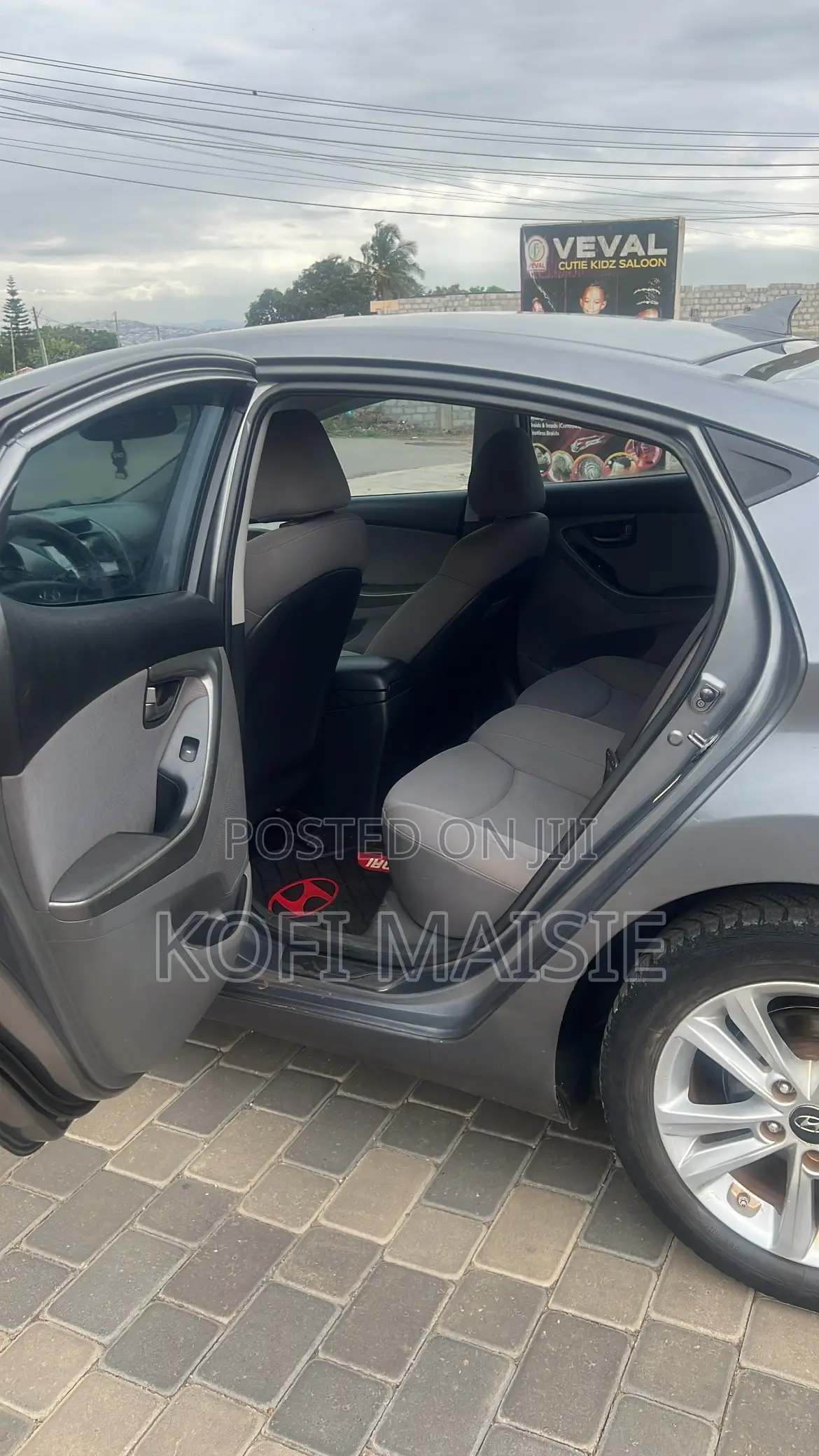 Hyundai Elantra GLS Sedan FWD (1.8L 4cyl 6A) 2013 Silver
