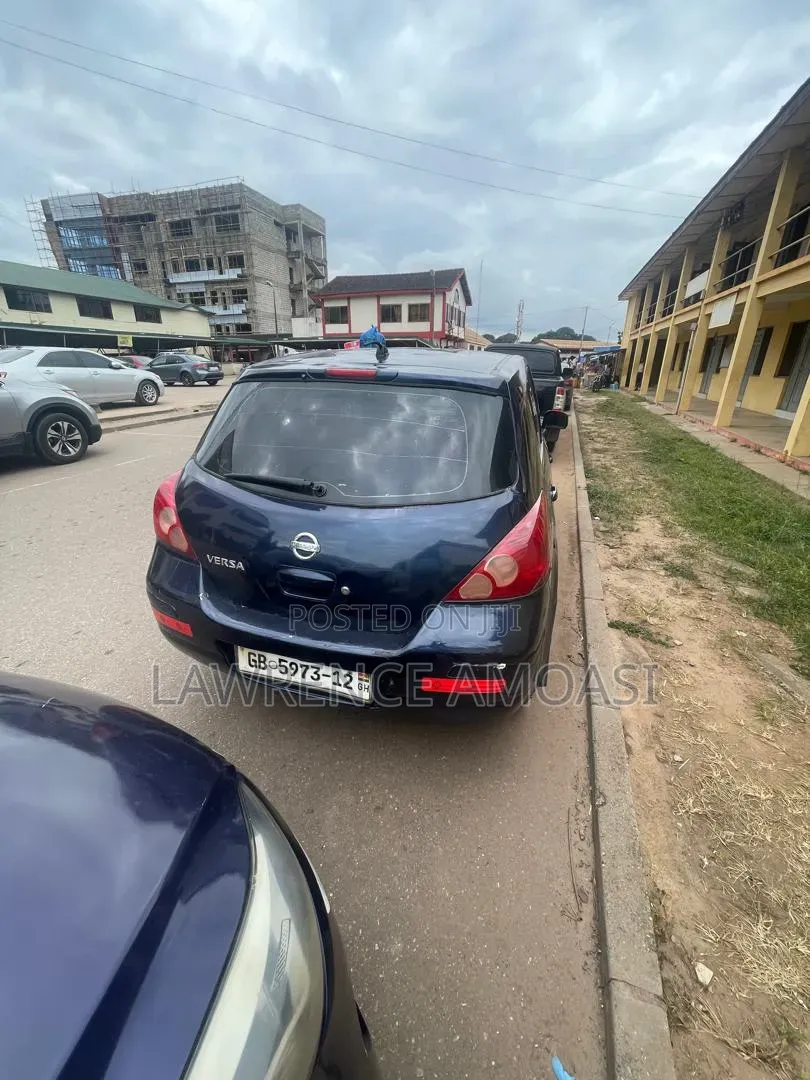 Nissan Versa 2008 Blue
