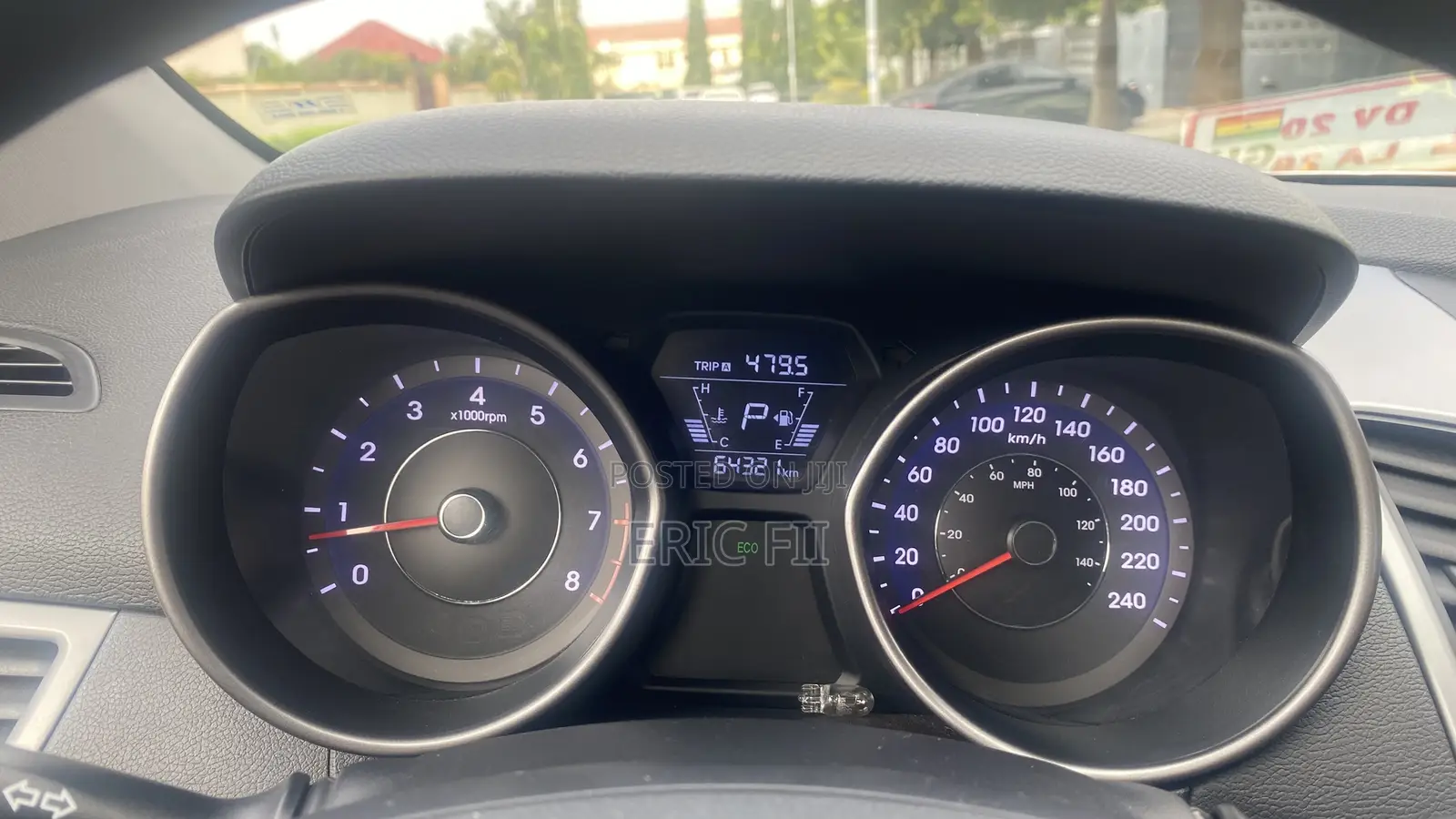 Hyundai Elantra SE 4dr Sedan (1.8L 4cyl 6M) 2015 Gold