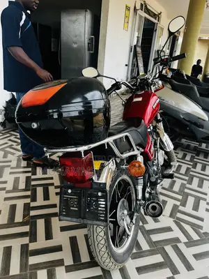 Suzuki GSX 125 2007 Red